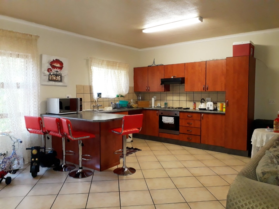 To Let 3 Bedroom Property for Rent in Vaalpark Free State